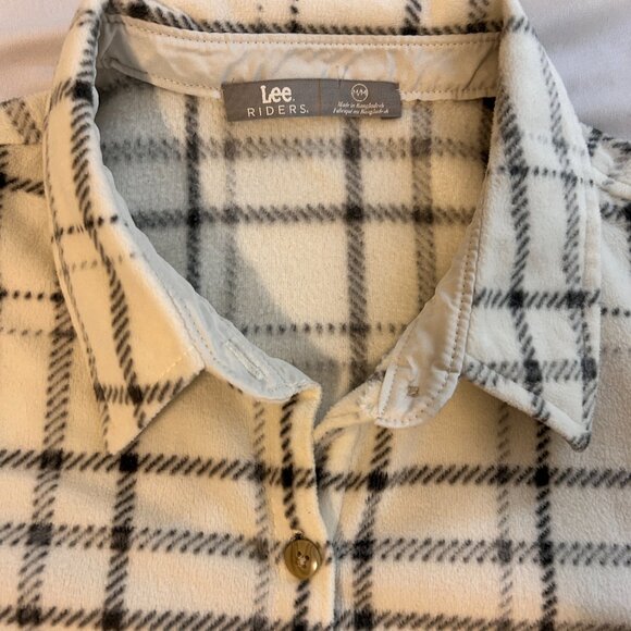 Lee Riders Women's Long Sleeve Knit Fleece Shirt Button front Size M - Picture 6 of 7